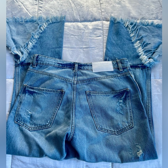 ZARA TRF Light Wash Destroyed High Rise Split Hem Flare Jeans | Size 2 / EUR 34 - Picture 5 of 16